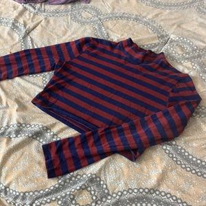 long sleeve crop top